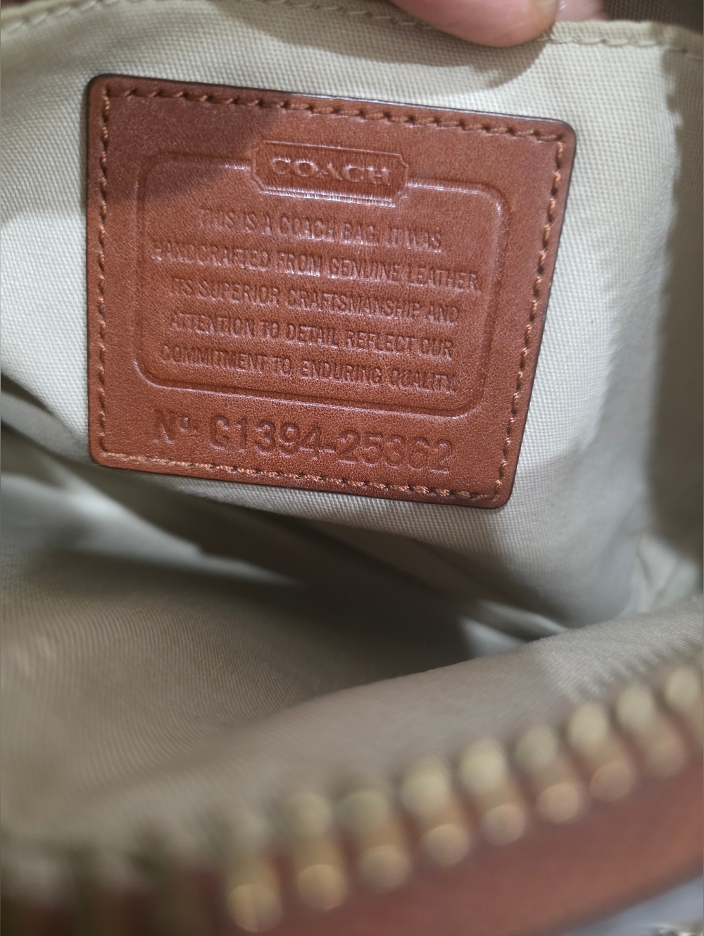 Vintage Coach Distressed Brown Leather Crossbody bag - Picture 11 of 11